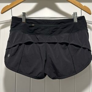 Lululemon women shorts size 4 regular